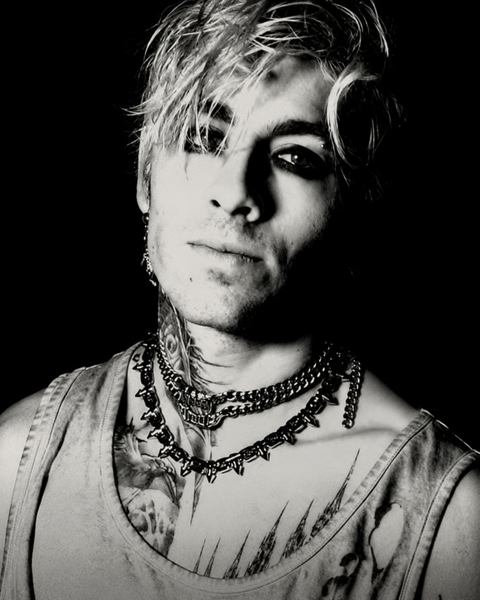 Choker ~ Alive Like You by TX2