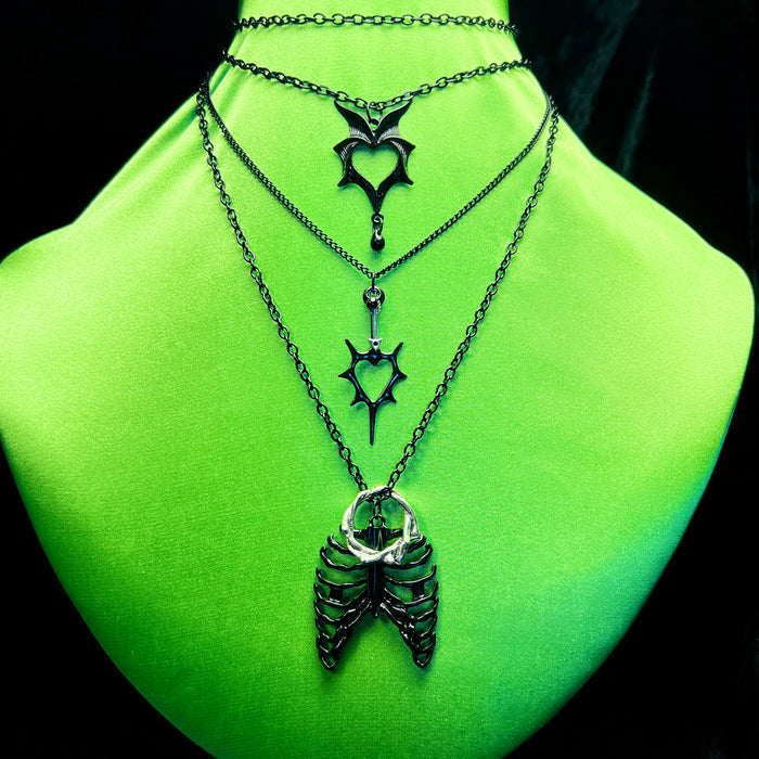 The Alien Necklace by Lee Jennings